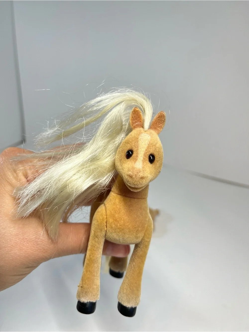 Calico Critters Willow Horse Pony Show Figure Sylvanian Families Bunny Rabbit - Picture 4 of 16